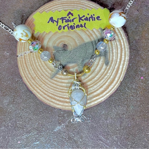 Gold & Silver Classy Moonstone Beaded Necklace - Picture 4 of 8